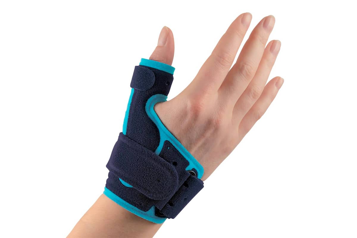 Attelle de pouce Mouv'N Fit Orliman, coloris bleu